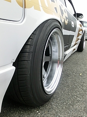 日産シルビア(S13)リアタイヤ