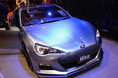 スバル・BRZプレミアムスポーツパッケージコンセプト 右前