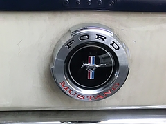 フォード・マスタング エンブレム