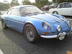アルピーヌA110右前