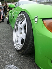 BMW Z4ロードスター フロントタイヤ