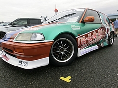 痛車ホンダ・シビック左前