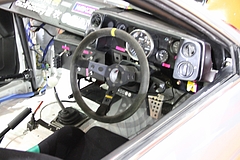 トヨタ・カローラレビンN2仕様(AE86)運転席