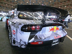 レッドブルwithマジックRX-7(FD3S)リヤビュー