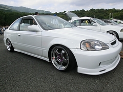 ホンダ・シビッククーペ(EJ7)右側面