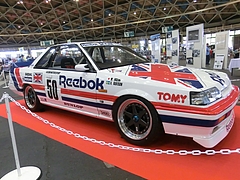 リーボックスカイライン(R31)右側面