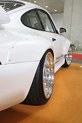 コモンスナッパー ポルシェ911RSR仕様リアタイヤ