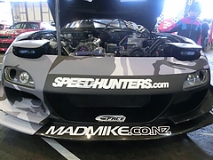 レッドブルwithマジックRX-7(FD3S)フロントマスク