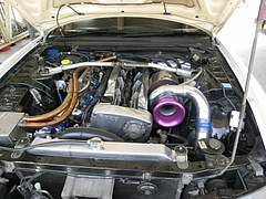 日産スカイラインGT-R(BCNR33)エンジンルーム