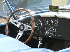 シェルビー・コブラ427運転席