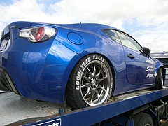 スバルBRZ右後ろ