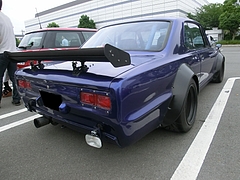 日産スカイライン(ハコスカ)KGC10右後ろ