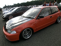 ホンダ・シビック左側面