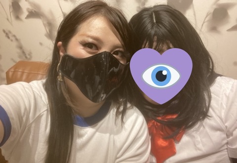 3E267251-0DB3-4B43-A63F-808BB599D334