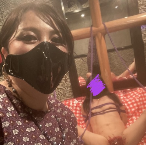 28F26953-335D-4ECD-9DFD-972EB9BA48A0