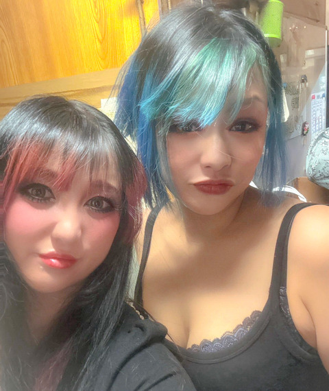 C4B75B69-E31C-4F1C-9762-24931F2A63BD