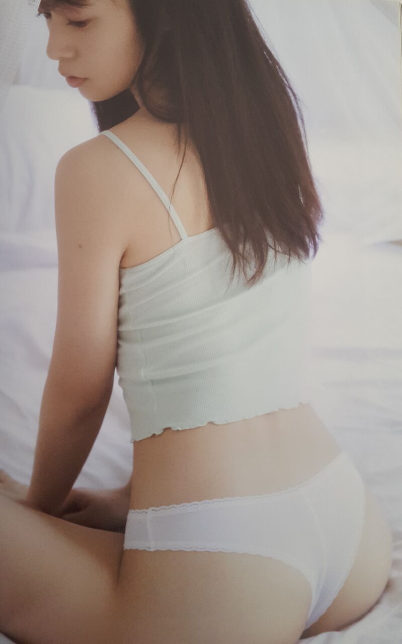 斉藤優里　写真集　7秒のしあわせ