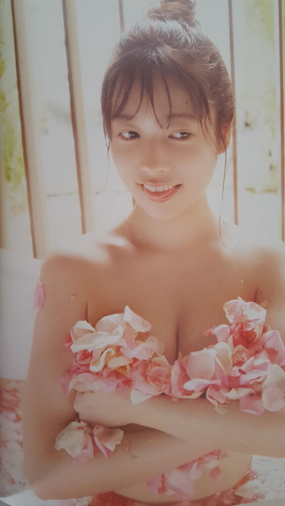 斉藤優里　写真集　7秒のしあわせ