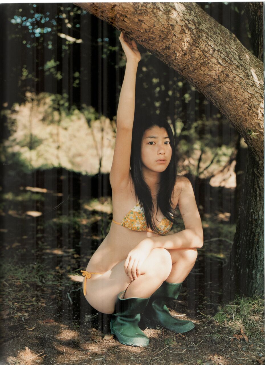 成海璃子 Natural Pure ビキニ写真集 今 注目のグラビアアイドル写真集