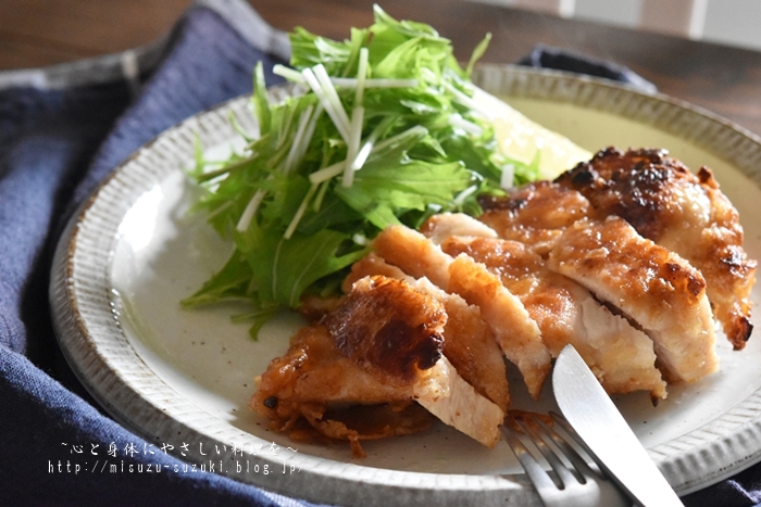 油の後片付けは不要でらくらく調理【鶏むね肉でガーリック醤油パリパリチキン】 : 作り置きおかずレシピとお弁当〜心と身体にやさしい料理を〜「鈴木 ...