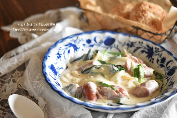 じっくり煮込んだようなクリーム煮が6分でできる ほうれん草とウィンナーのクリーム煮 作り置きおかずレシピとお弁当 心と身体にやさしい料理を 鈴木美鈴オフィシャルブログ Powered By ライブドアブログ