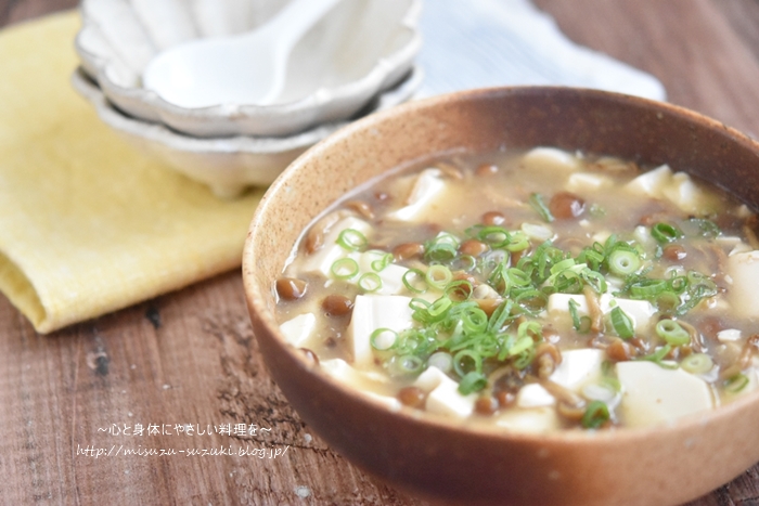のど越しが良い なめこと豆腐のバター醤油煮込み 作り置きおかずレシピとお弁当 心と身体にやさしい料理を 鈴木美鈴オフィシャルブログ Powered By ライブドアブログ