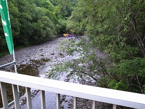 R0012050