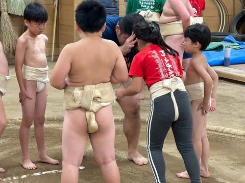 4立ち合い0