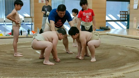 4立ち合い2