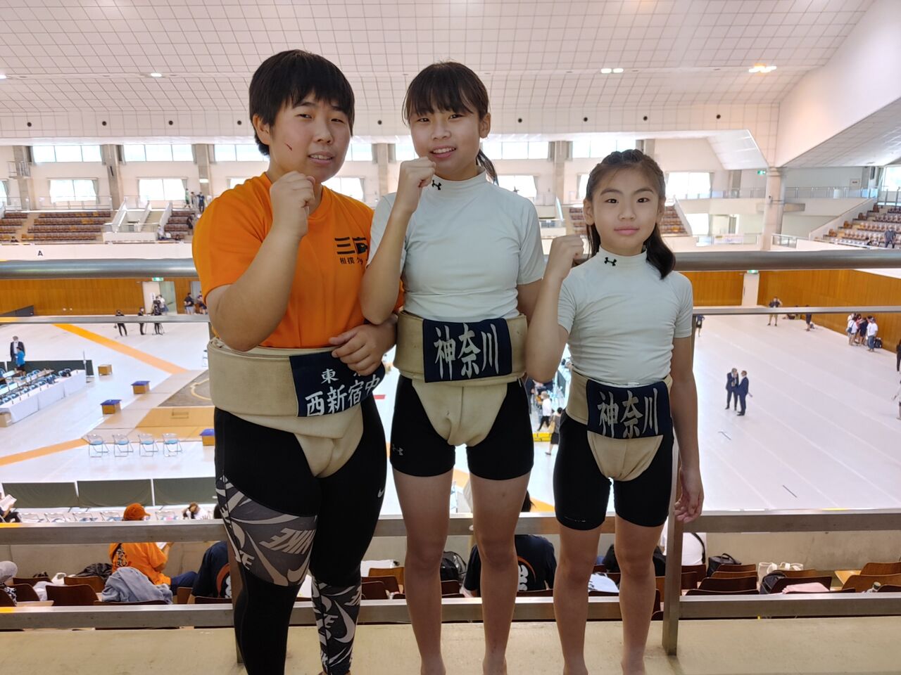 女子小学生　大会 