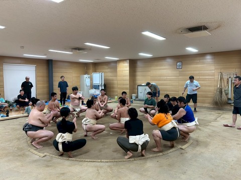 LINE_ALBUM_2025.9.14(日)出稽古_ちゃんこ_250920_6 挨拶