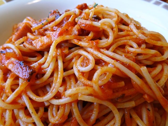 アラビアータとナポリタンの違いは いつもの景色に何かがあるかも アラビアータとナポリタンの違いは いつもの景色に何かがあるかも