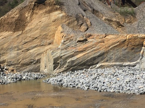 三田石材_概観_04