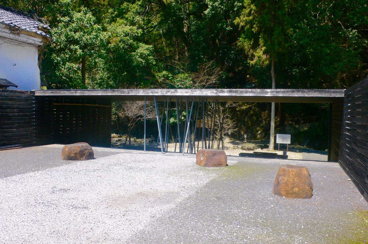 醒井天神水公園 滋賀県米原市 02遠藤秀平 住まいにドキッ 旅にドキッ 建築家飯尾満のブログ