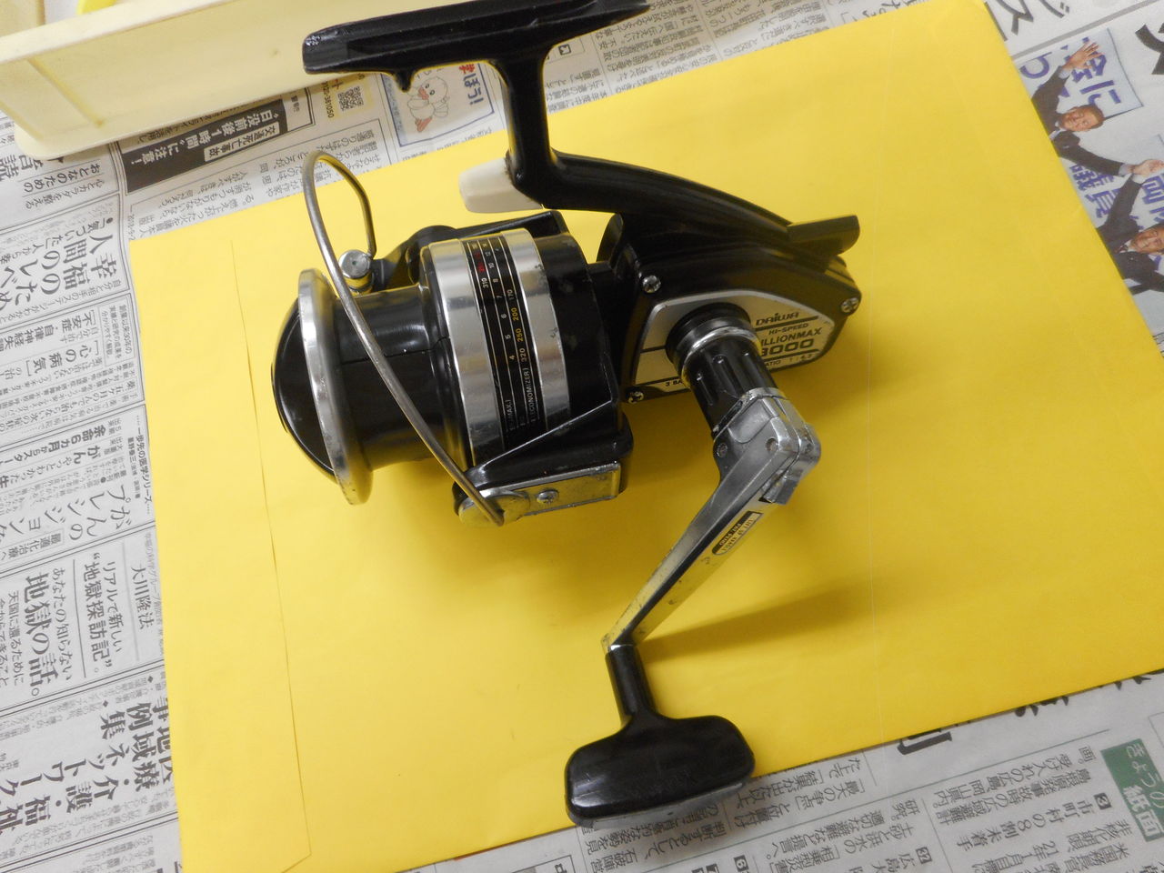 美品】ダイワ ミリオンマックス 8000 HI-SPEED 自重830g y7014