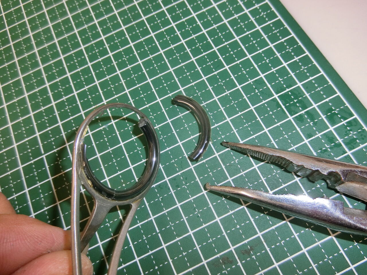 sicリングの割れたガイドの補修法 : 塾長先生の広島投げ釣り日記