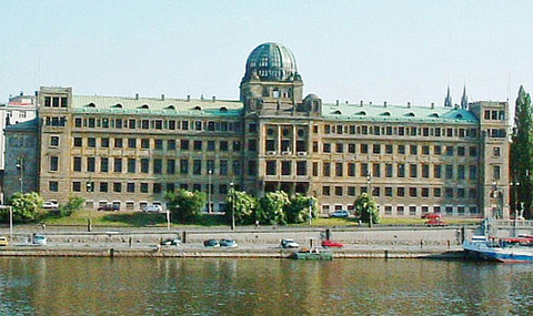 チェコドーム2_edited-1