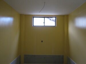 鉄骨造ガレージ内部塗装完了