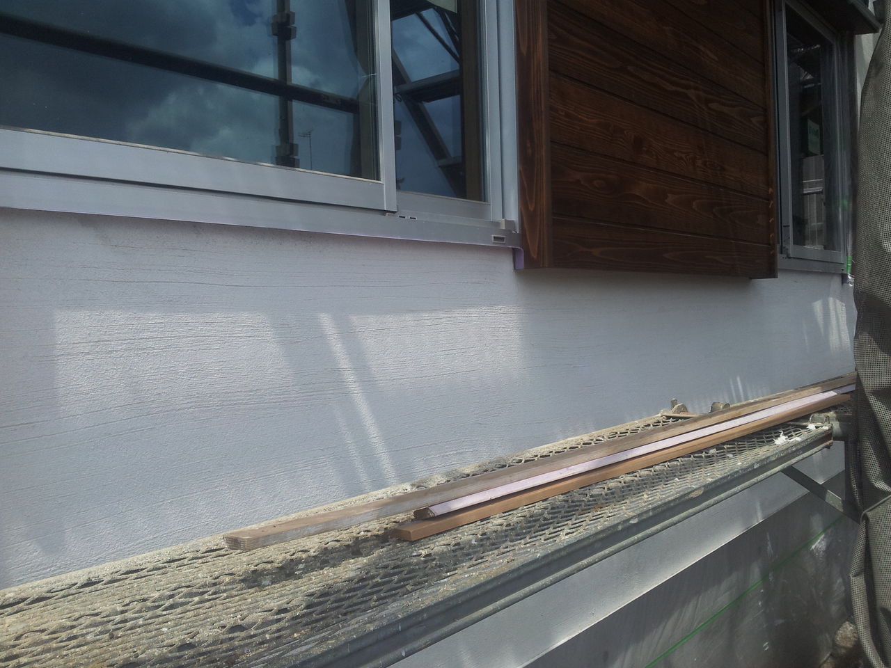 茅ヶ崎 外壁砂リシン掻き落とし仕上げ ２ 左官屋左菊の現在進行形