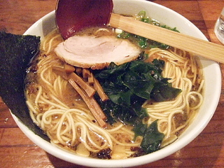 宝堂醤油とんこつ