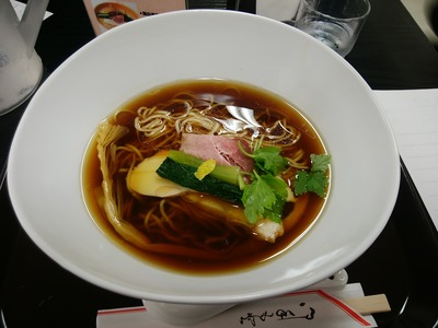清湯醤油ラーメン