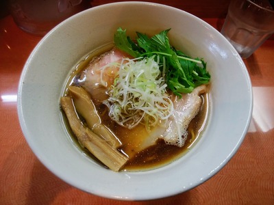 �Ѵ���������