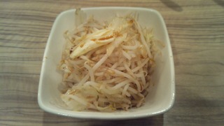 ����٥��