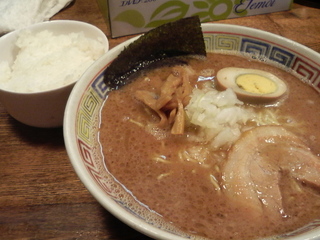 とんこつ正油+ライス