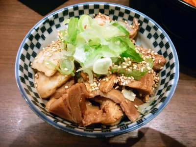 炙りチャーシュー丼