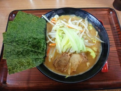 豚骨しょうゆラーメン