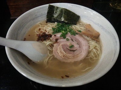 塩らー麺(660円)