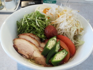 野菜たっぷり冷やしらぁめん