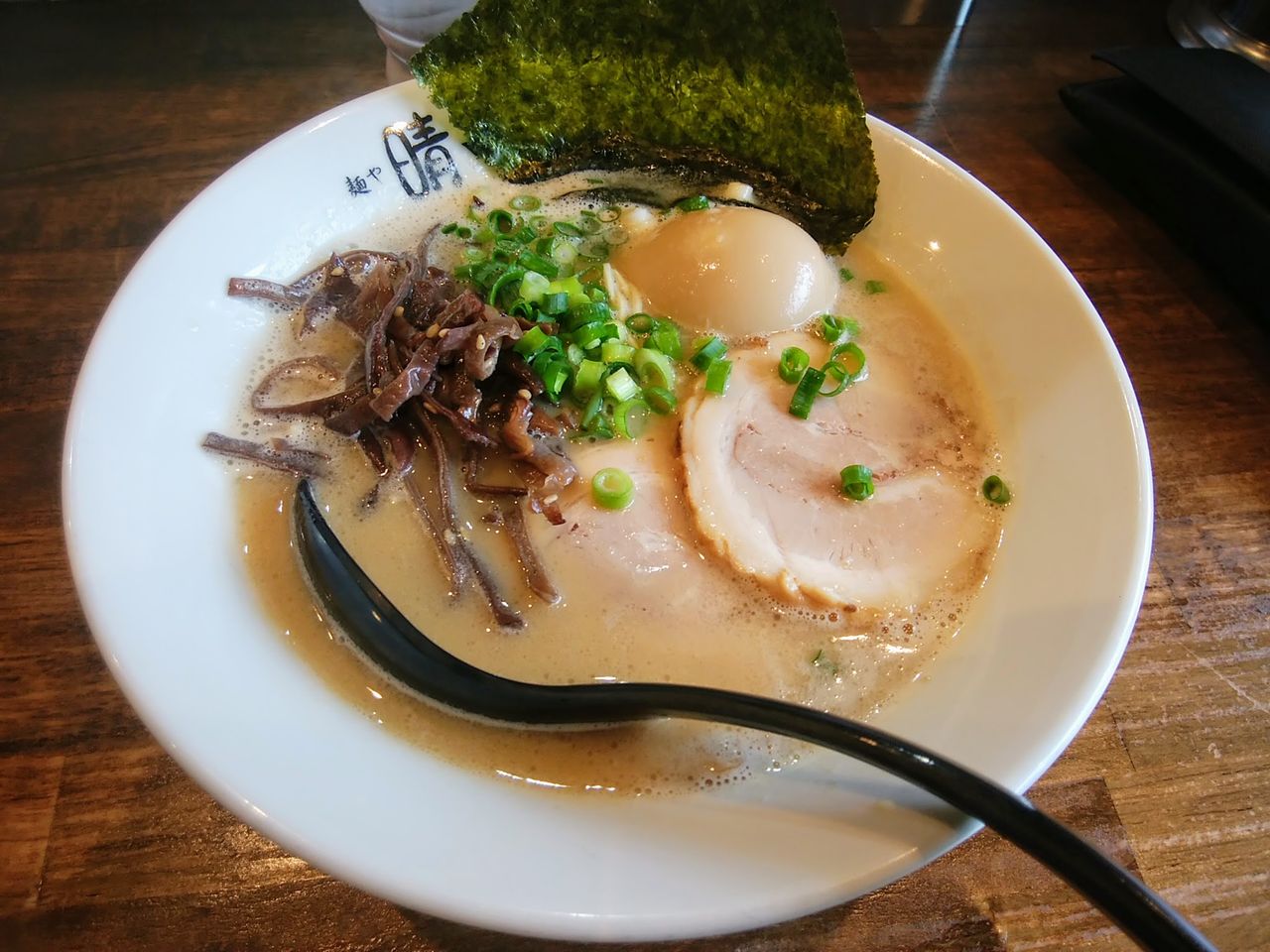 ラーメン食べ歩紀行 麺や晴 平塚市老松町 ラーメン食べ歩紀行 麺や晴 平塚市老松町