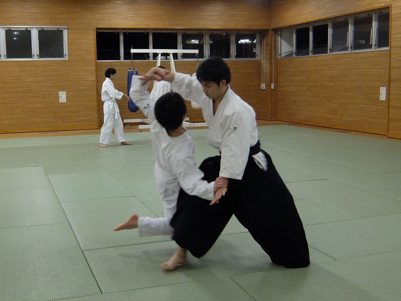 今週から昇級審査の技を 宮崎大学合気道部